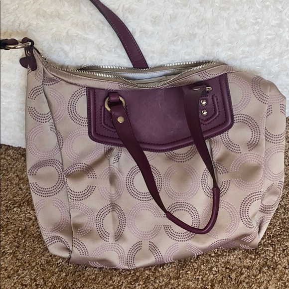 Coach Bag - Picture 3 of 4